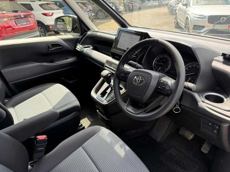 2023 Toyota Noah 2,0L 2023 Cyprus