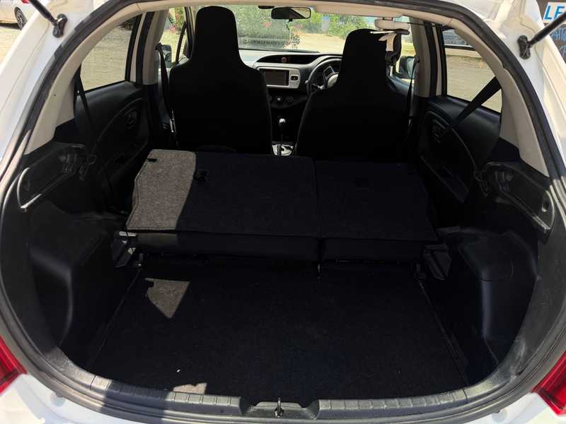 2016 Toyota Vitz 1,3L 2016 Cyprus