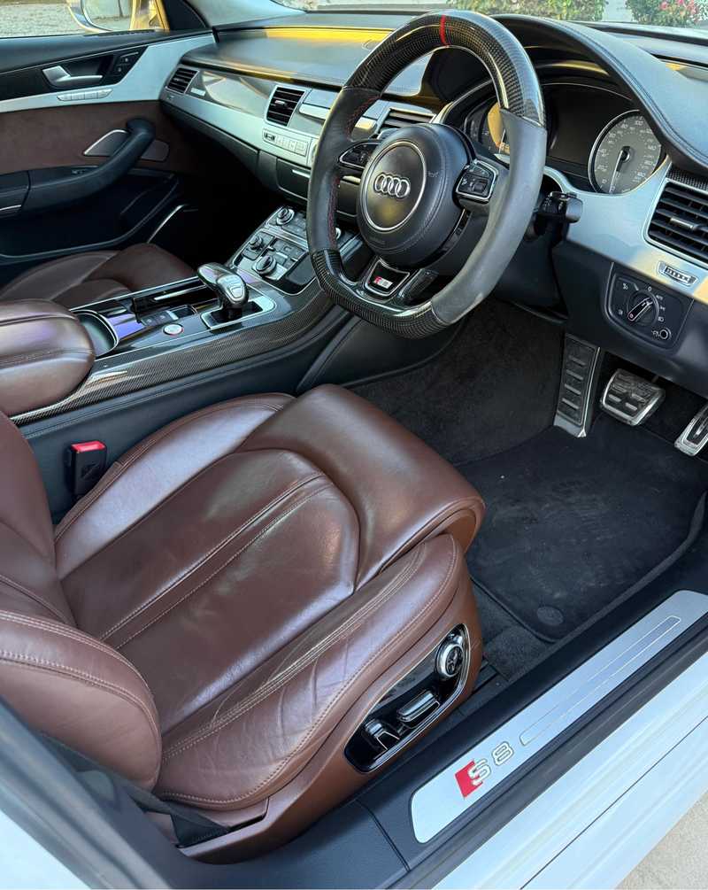 2014 Audi S8 4,0L 2014 Cyprus