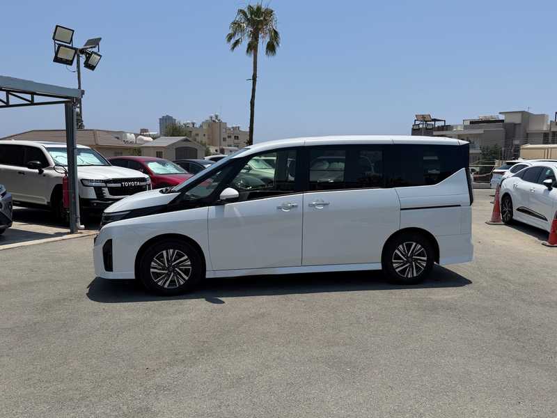 2024 Nissan Serena e-POWER 1,4L 2024 Cyprus