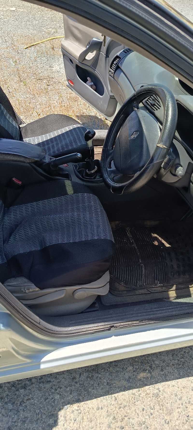2005 Renault Laguna 1,6L 2005 Cyprus