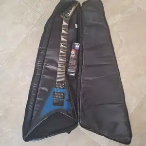 Jackson flying v child's guitar/ gigbag & locking strap, Nicosia — Egkomi
