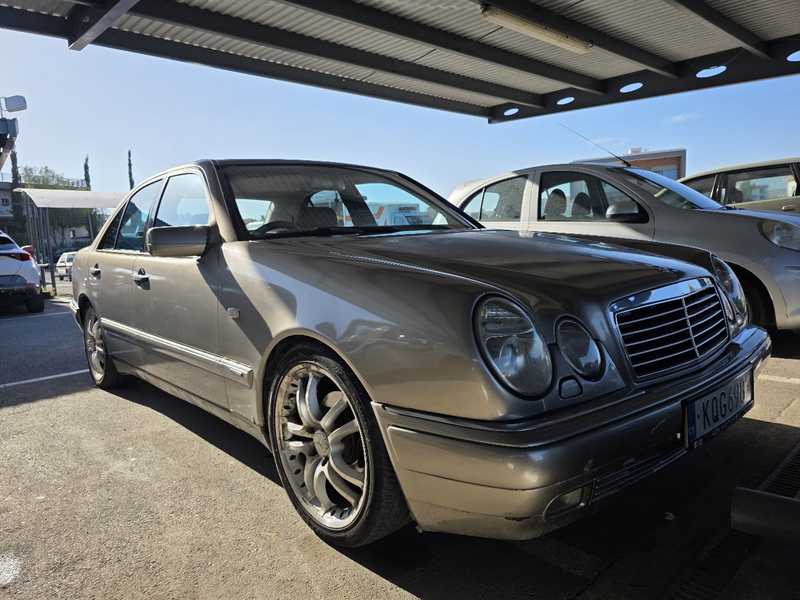 1999 Mercedes-Benz E-Class 2,0L 1999 Cyprus