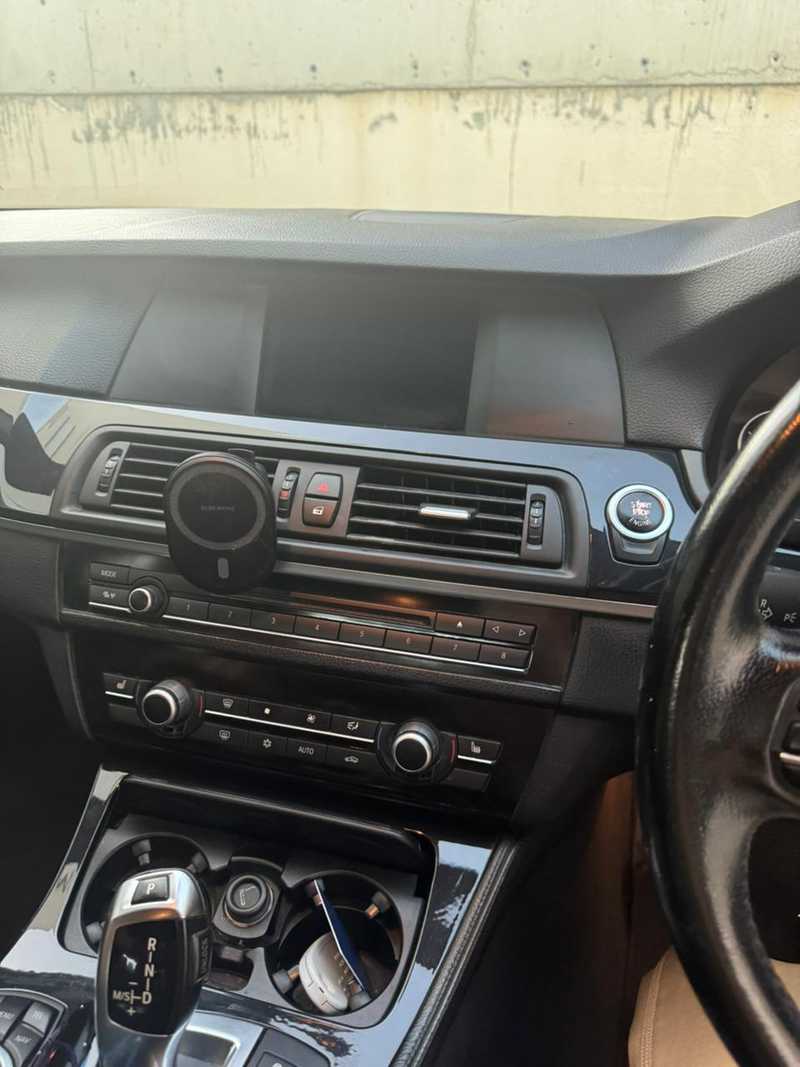 2011 BMW 5-Series 2,0L 2011 Cyprus