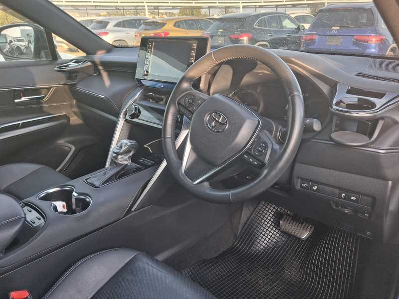 2023 Toyota Harrier 2,5L 2023 Cyprus