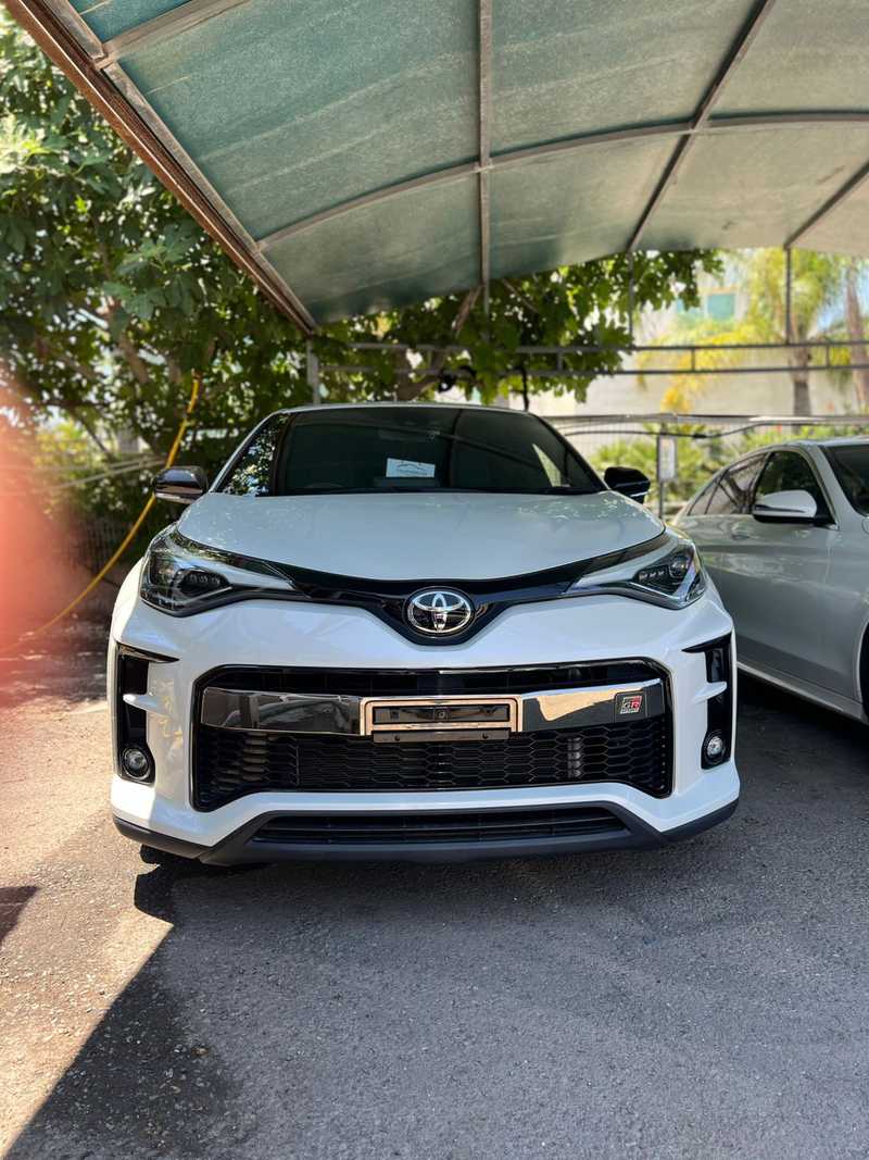 Toyota C-HR 1,8L 2021