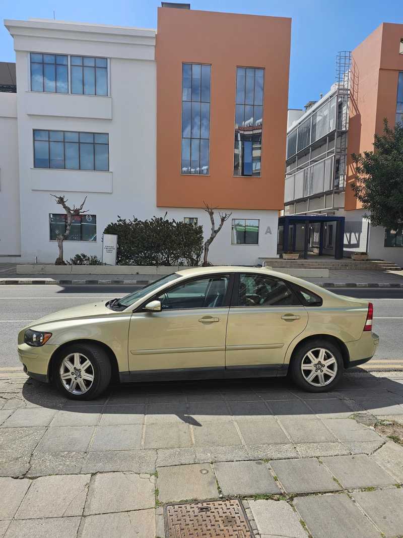 2005 Volvo S40 1,6L 2005 Cyprus