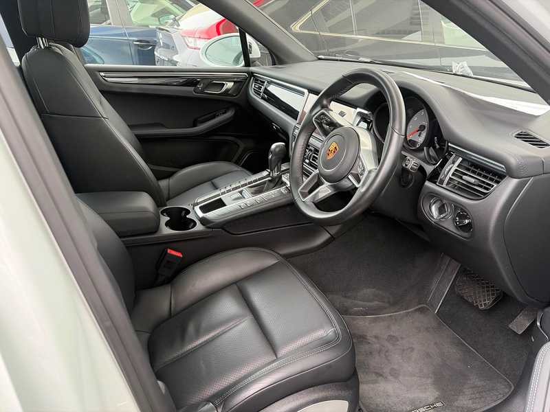 2021 Porsche Macan 3,0L 2021 Cyprus