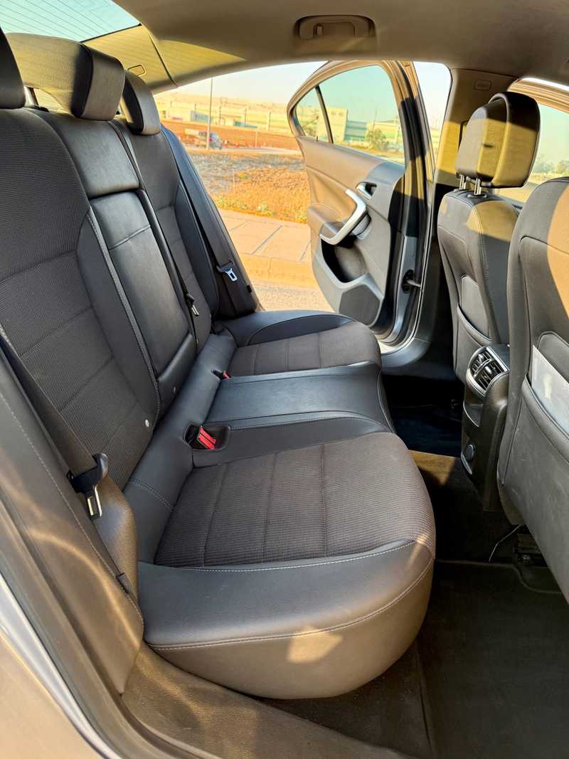 2010 Opel, Vauxhall Insignia 1,6L 2010 Cyprus