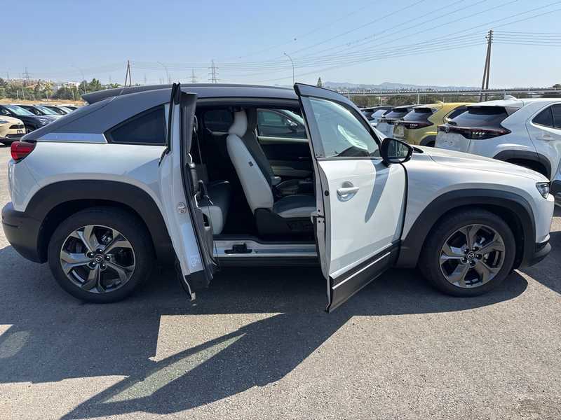 2022 Mazda ΜΧ-30 2,0L 2022 Cyprus