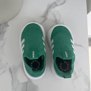 Adidas kids slip-on shoes size 25, Larnaca — Larnaka - Skala