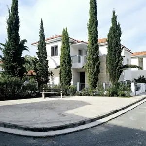 3-bedroom detached house for sale, Paphos — Paphos - Universal