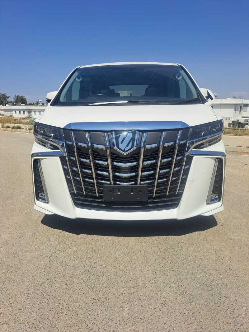 2020 Toyota Alphard 2,5L 2020 Cyprus