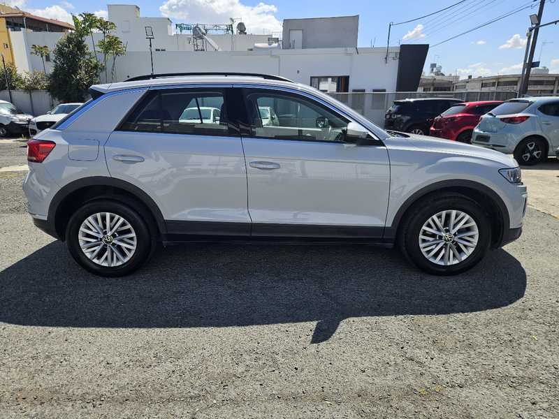2022 Volkswagen T-Roc 1,5L 2022 Cyprus