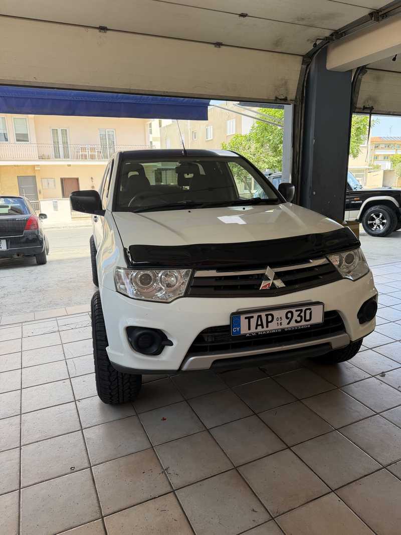2016 Mitsubishi L200 2,5L 2016 Cyprus