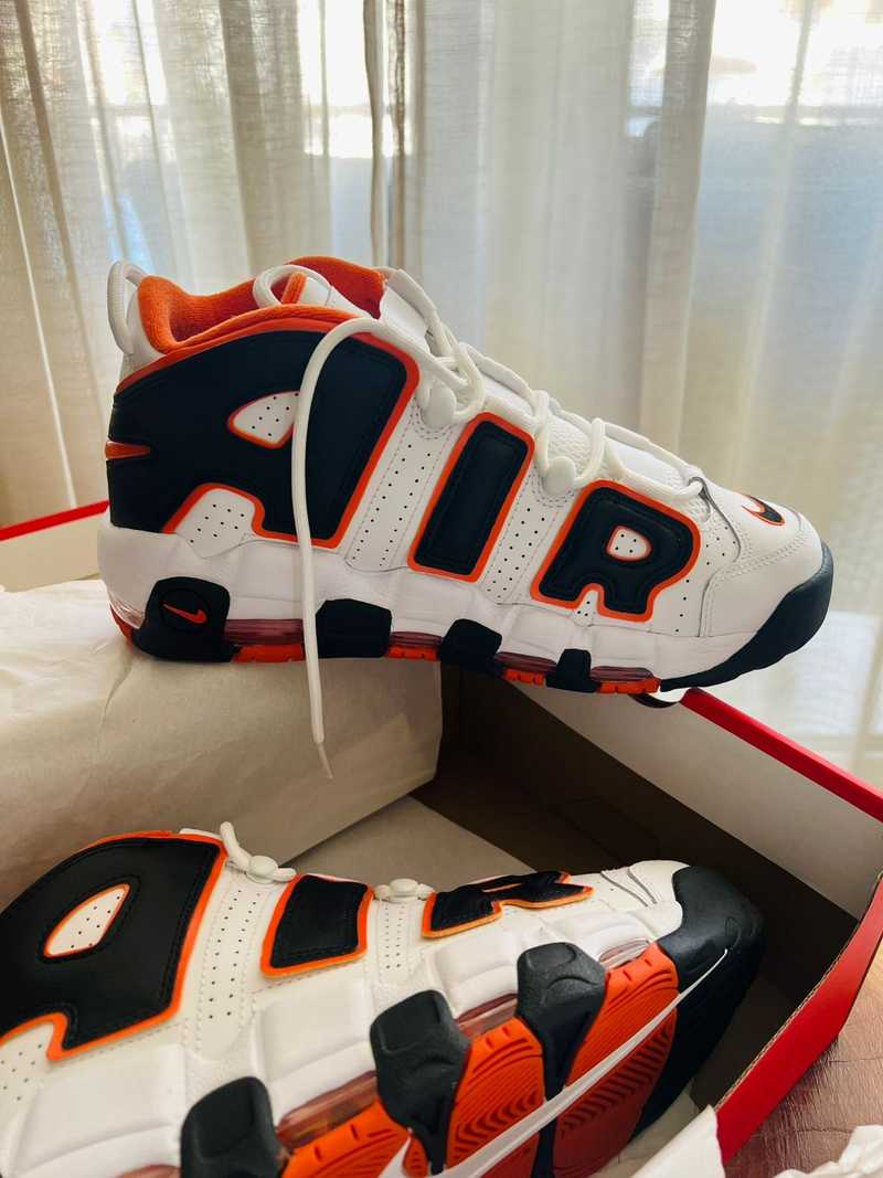 nike air more uptempo mens orange