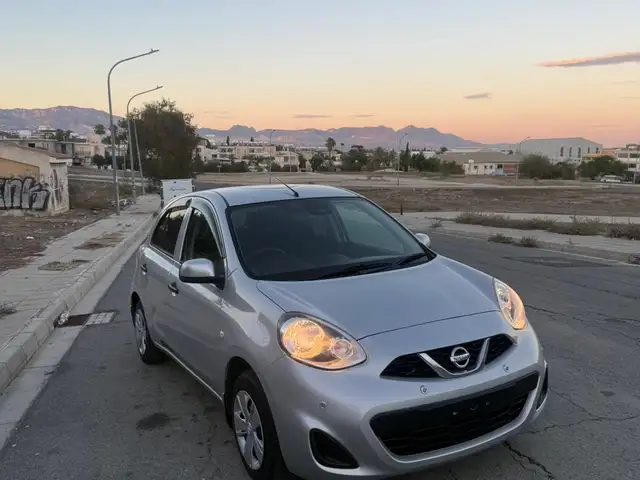 Nissan March