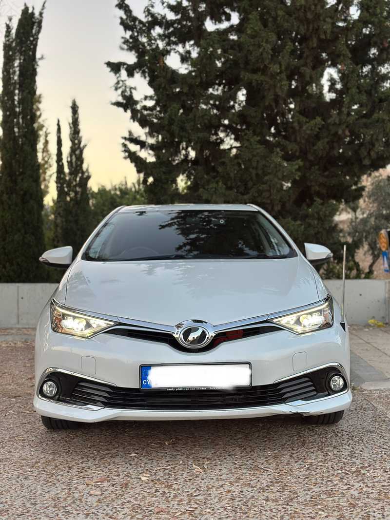 2015 Toyota Auris 1,5L 2015 Cyprus