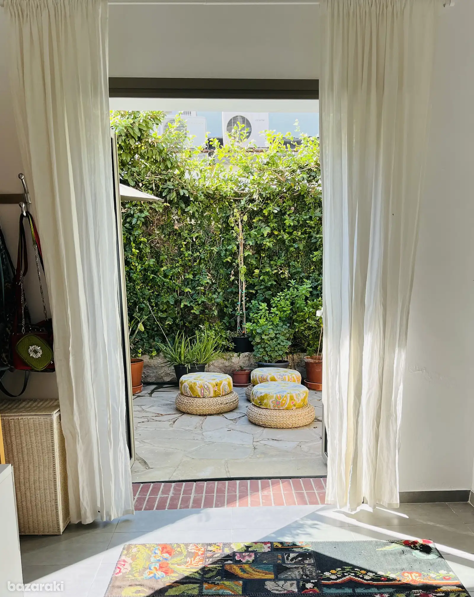 House, 1 bedroom — 13