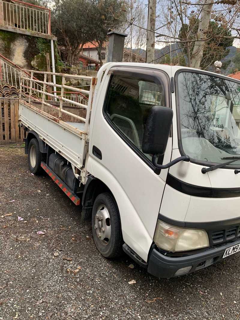 2003 Toyota Light Truck 3,6L 2003 Cyprus