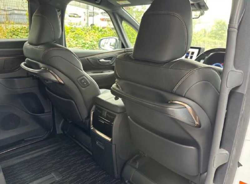 2025 Toyota Alphard 2,5L 2025 Cyprus