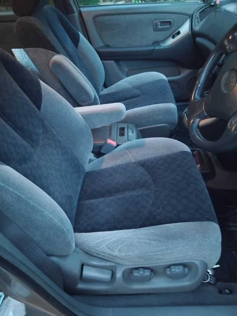 1999 Toyota Harrier 3,0L 1999 Cyprus