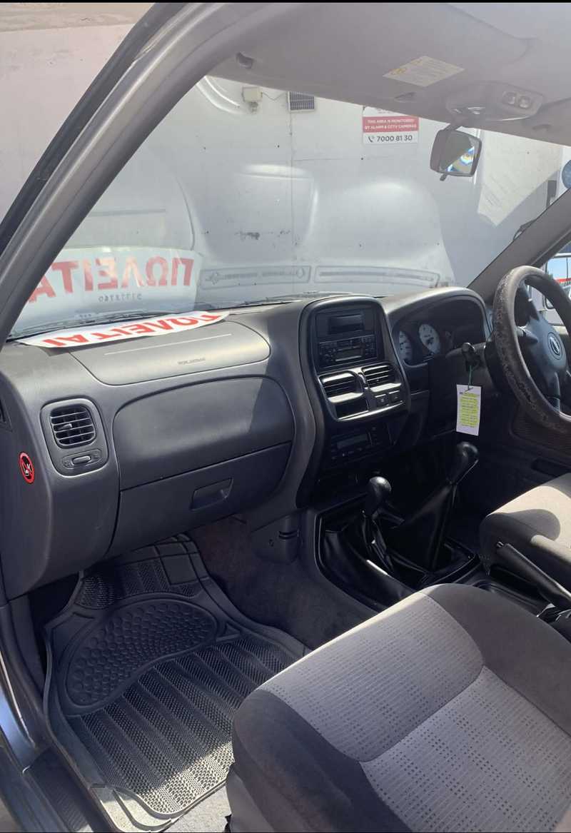 2002 Nissan Navara 2,5L 2002 Cyprus