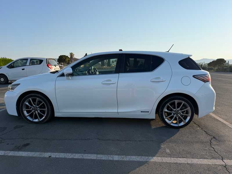 2013 Lexus CT 1,8L 2013 Cyprus