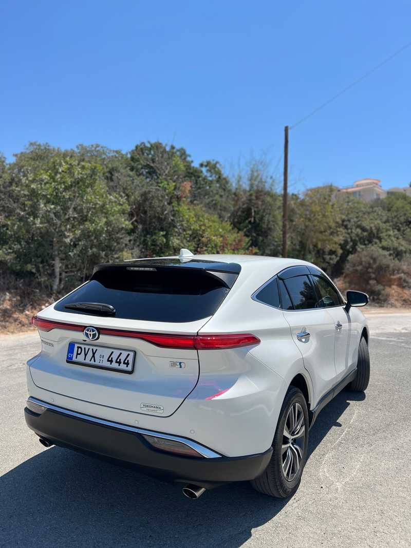 2021 Toyota Harrier 2,5L 2021 Cyprus