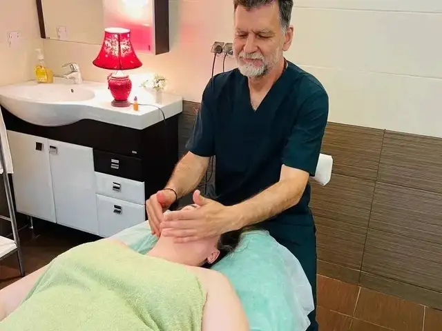Relaxation massage with warm herbal oils, massage on biologically active points, Επαρχία Λεμεσού — Άγιος Τύχων Τουριστική Περιοχή