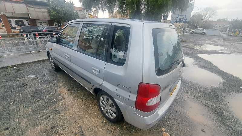 2002 Mazda Demio 1,3L 2002 Cyprus