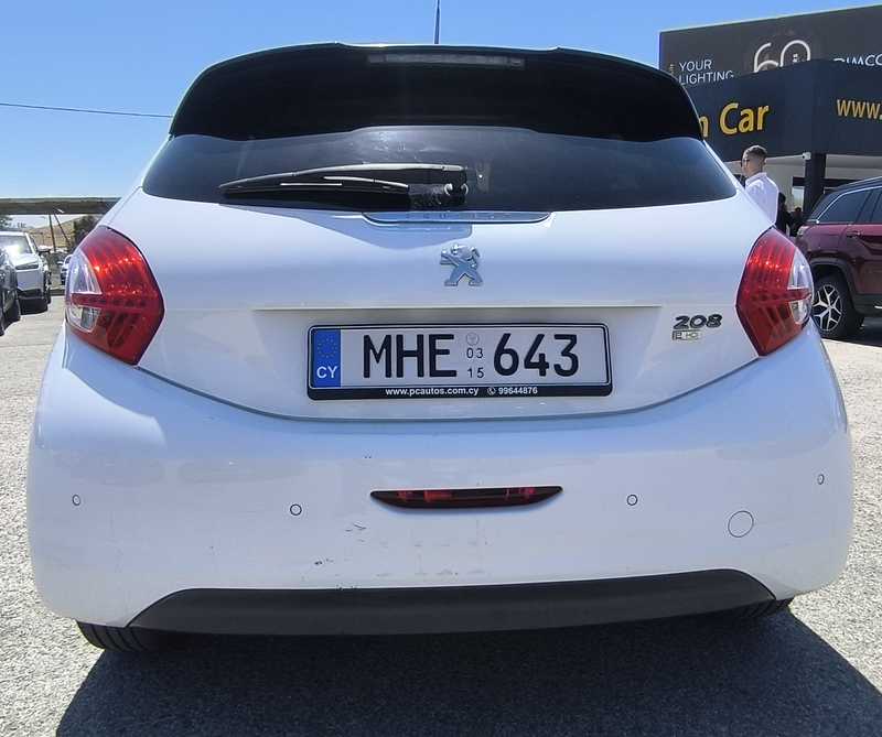 2015 Peugeot 208 1,4L 2015 Cyprus