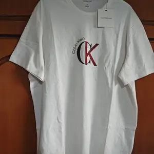 New calvin klein jeans t-shirt white short sleeve tee shirt ck beige loose fit m, Larnaca — Aradippou - Apostolos Loukas
