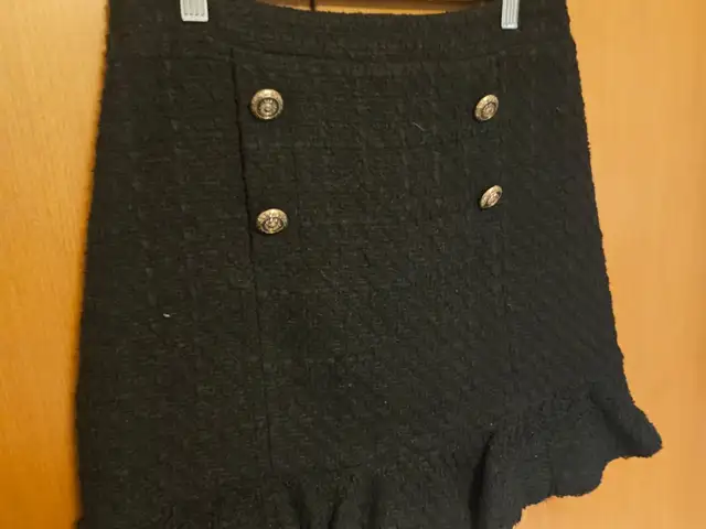 Mind matter black skirt size m, Nicosia — Aglantzia
