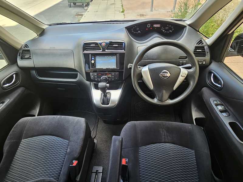 2016 Nissan Serena 2,0L 2016 Cyprus