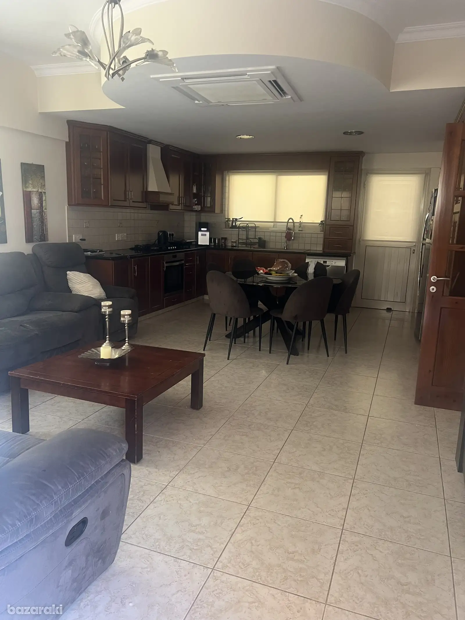 House, 4 bedrooms — 3