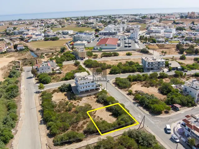 Residential Plot 536 m², Famagusta — Paralimni