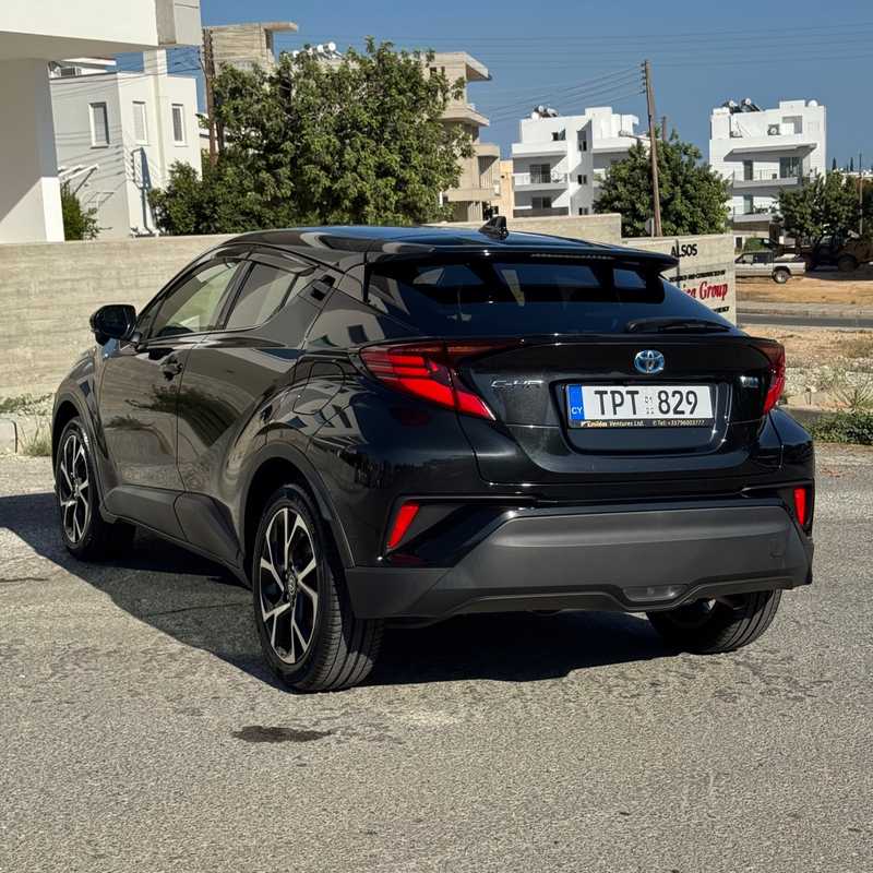 2022 Toyota C-HR 1,8L 2022 Cyprus