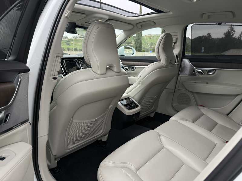 2022 Volvo S90 2,0L 2022 Cyprus