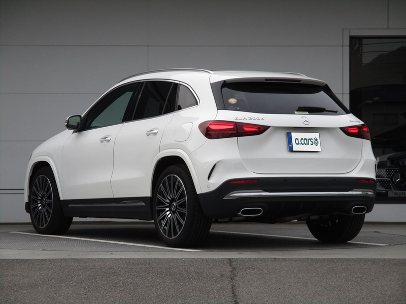 2025 Mercedes-Benz GLA-Class 2,0L 2025 Cyprus