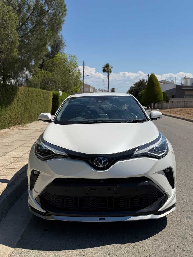 2022 Toyota C-HR 1,8L 2022 Cyprus