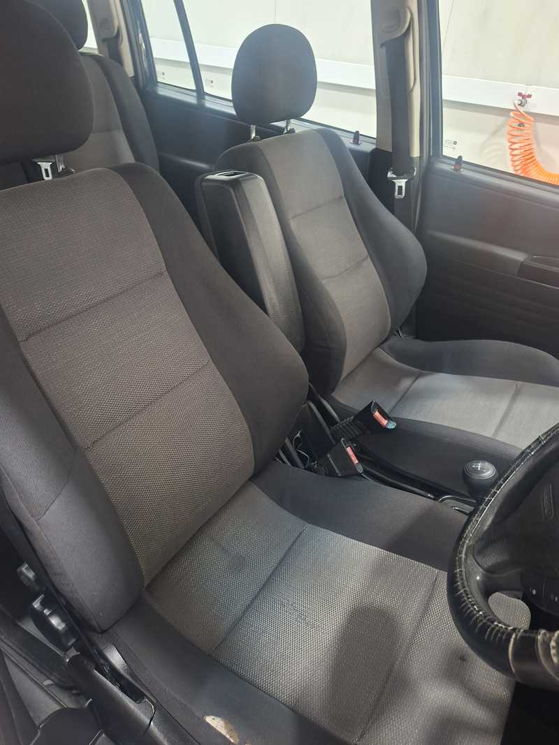 2005 Opel, Vauxhall Zafira 1,6L 2005 Cyprus