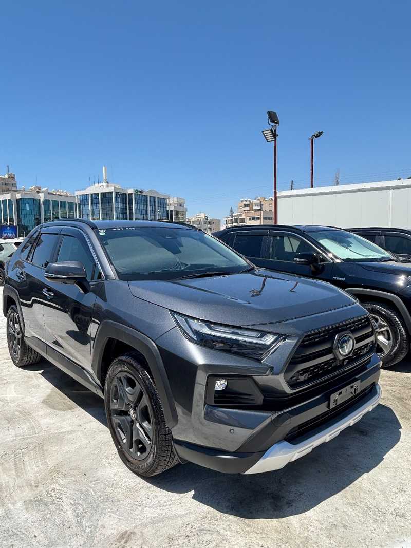 Toyota RAV4 2,5L 2025