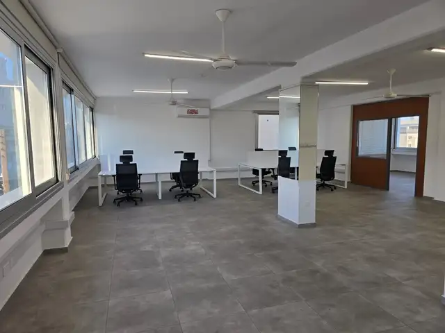 Whole floor of 125sqm open space renovated offices in limassol, Επαρχία Λεμεσού — Λεμεσός - Αγία Ζώνη