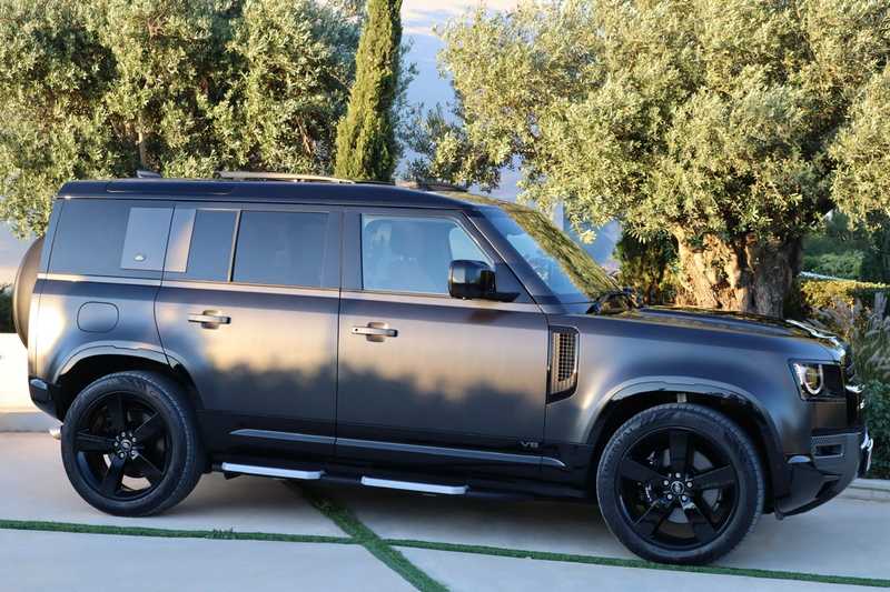 2024 Land Rover Defender 5,0L 2024 Cyprus