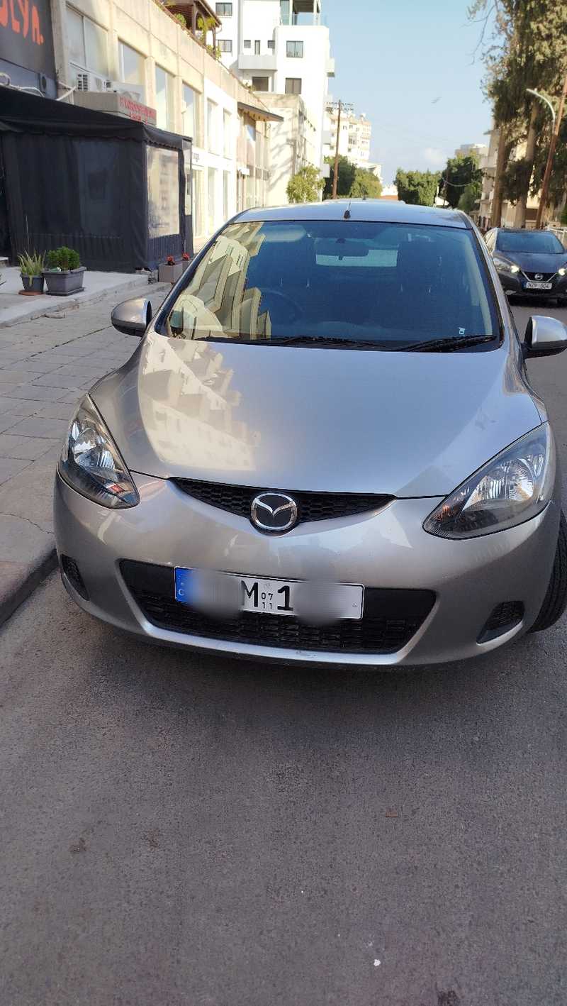 Mazda Demio 1,4L 2011