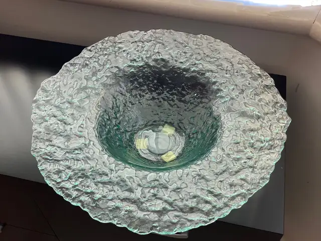 Decorative glass bowl, Limassol — Pissouri