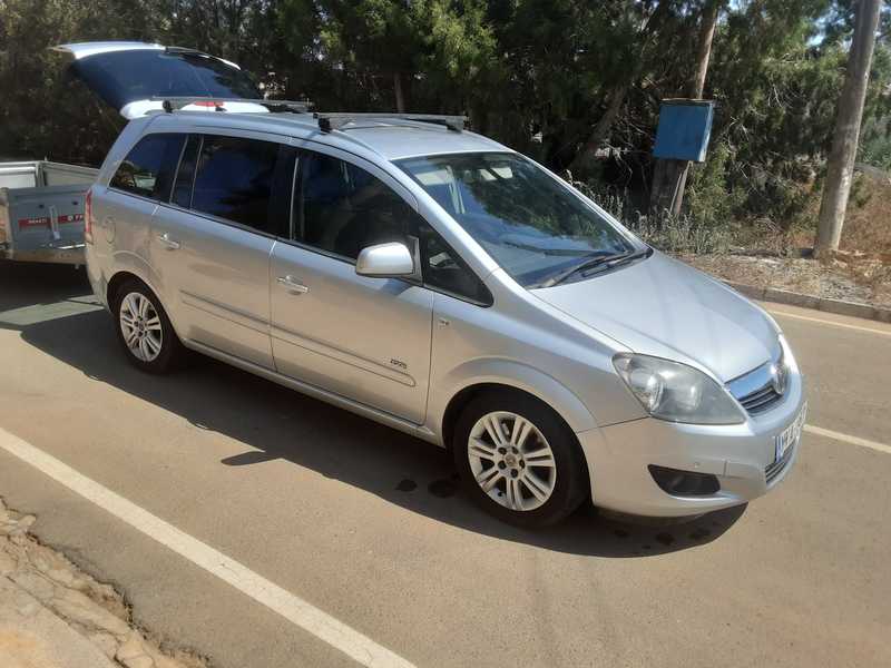 2013 Opel, Vauxhall Zafira 1,7L 2013 Cyprus