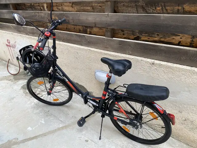 Folding city bike, Επαρχία Λεμεσού — Γερμασόγεια