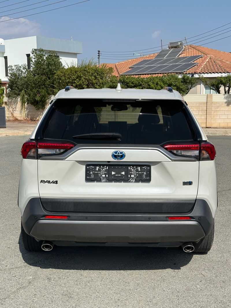2021 Toyota RAV4 2,5L 2021 Cyprus